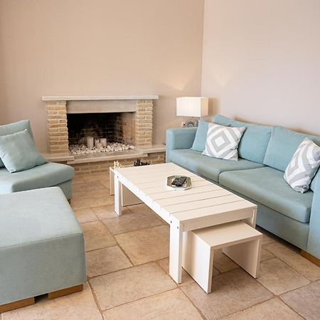 Kalavria Luxury Suites, Afroditi Suite With Magnificent Sea View And Private Swimming Pool. Poros Town ภายนอก รูปภาพ